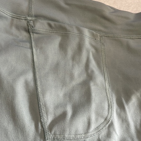 Under Armour Fitted Athletic Shorts - Picture 4 of 10